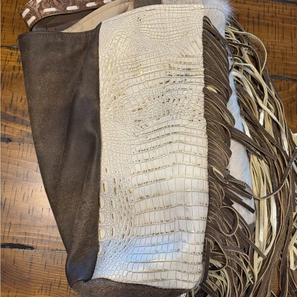 Stylish Beige and Brown Fringe Shoulder Bag - Picture 4 of 13